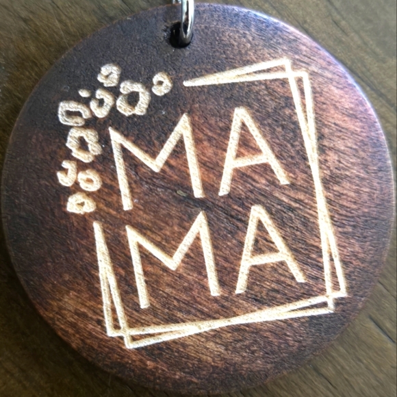 Accessories - 💖 Mama Wooden Keychain Mom Animal Print Leopard NEW Brown Wood Tan Gift Accesso
